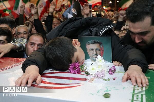 سی شب کنار هم در تجمعات خونخواهی رهبر شهید