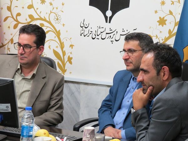 نشست معاون پیشگیری و تشخیص توانبخشی سازمان آموزش پرورش استثنایی کشور با مدیران مرکز  استان