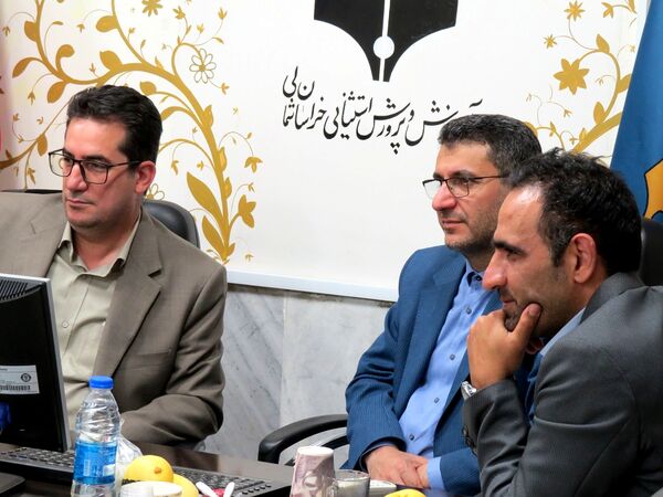 نشست معاون پیشگیری و تشخیص توانبخشی سازمان آموزش پرورش استثنایی کشور با مدیران مرکز  استان