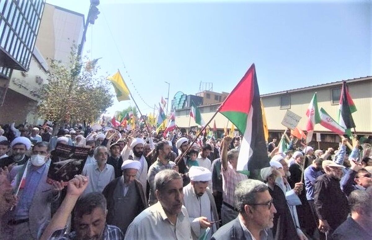 راهپیمایی «بشارت نصر» مردم قم در حمایت از پیروزی مقاومت فلسطین