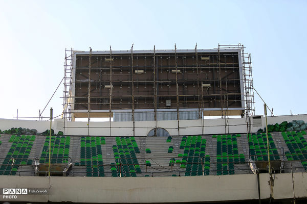 بازدید خبرنگاران از روند بازسازی و تعمیرات ورزشگاه آزادی 