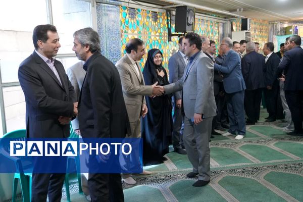 دیدار نوروزی مدیرکل آموزش و پرورش اصفهان با مدیران نواحی و مناطق استان
