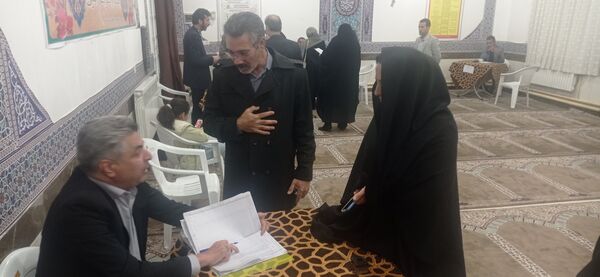 جلسه دیدار چهره به چهره والدین با دبیران در کاشمر