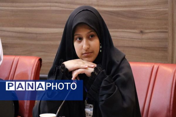 نشست صمیمی فعالین رسانه ای دانش‌آموزان با مدیرعامل خبرگزاری پانا