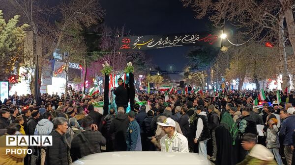 اجتماع بزرگ مردم شهرستان نیشابور و تشییع شهید جنگرمضان