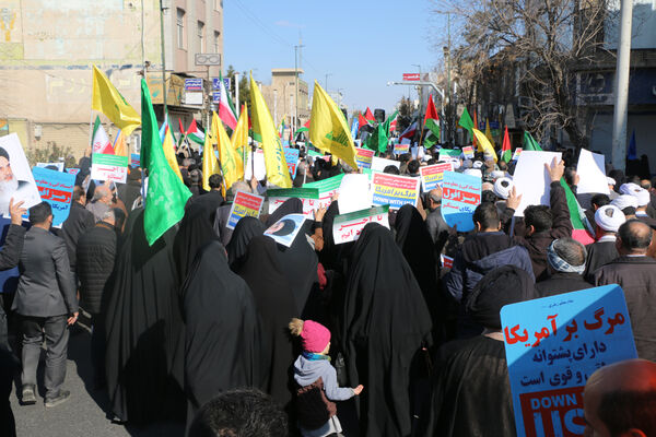 جلوه‌های حضور نوجوانان در راهپیمایی شکرانه پیروزی غزه