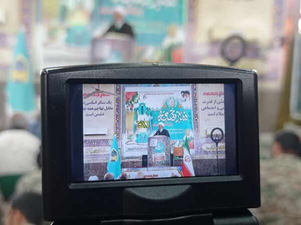 اقامه نماز جمعه در میاندورود 
