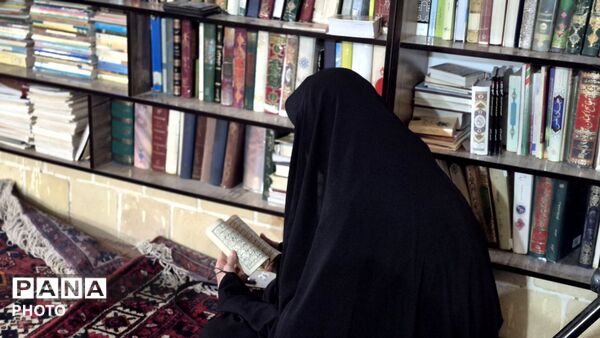 فارسان سیاه‌پوش محرم شد