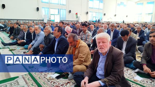 اقامه نماز عید سعید فطر در مصلی امام خمینی (ره) لنده