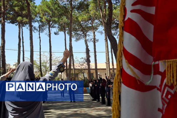 کارگاه آموزشی مربیان پیشتاز سازمان دانش‌آموزی در اردوگاه شهید منتظری شهریار 