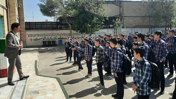 آغاز سال تحصیلی جدید در دبیرستان پسرانه عبدالحسین قفلی