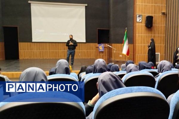 برگزاری همایش‌دختران‌ایران‌‌ در سالن اداره ارشاد شهرستان قدس