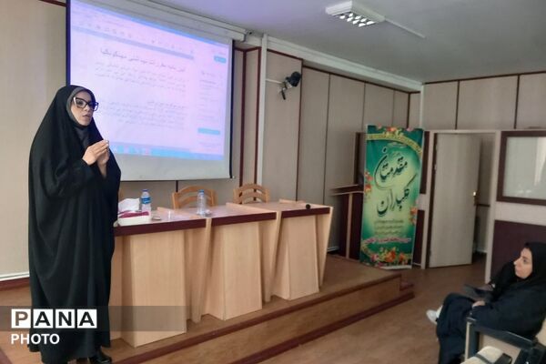 دوره آموزش و مهارت افزایی تغذیه و نگهداری از کودک در ناحیه دو شهرری 