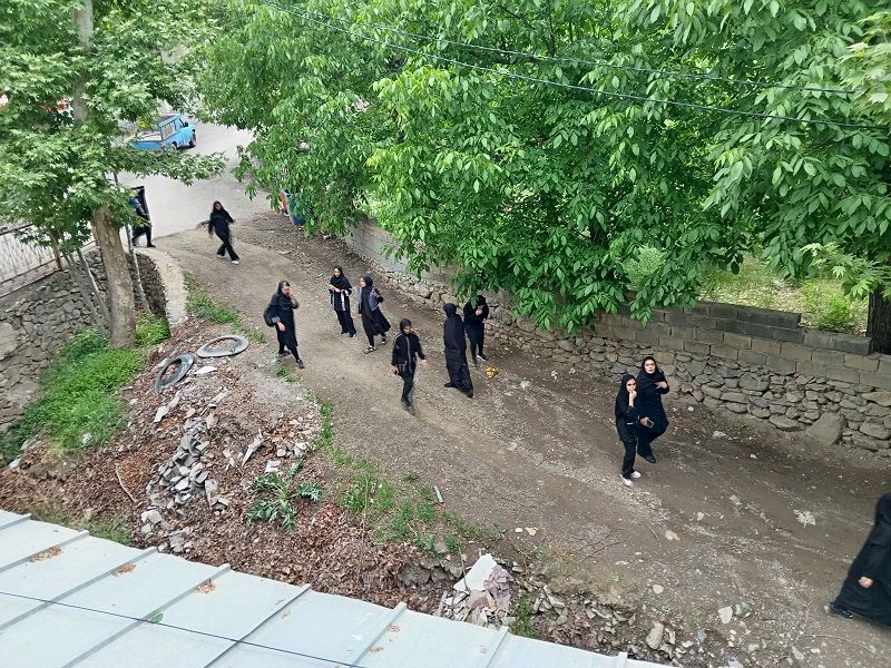 طبیعت‌گردی دانش‌آموزان جعفرآباد قم در بخش قاهان
