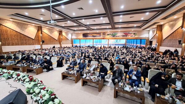 آشنایی معلمان تربت‌حیدریه با مبانی هوش مصنوعی