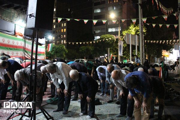 برپایی نماز استغاثه به امام عصر (عج) در مسجد ثامن‌الحجج شاهین‌ویلا