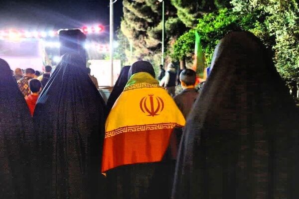 مراسم پر اقتدار انقلابی به همراه نماز استغاثه