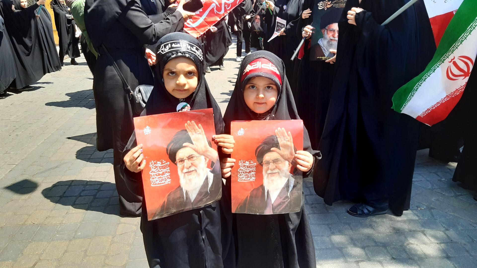 سراب؛ هم‌صدا با تهران در وداع با قائد شهید