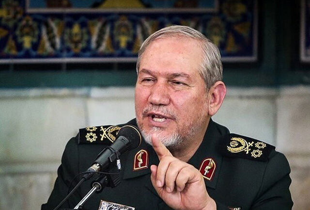 معلمان آموزه‌های اسلامی ایرانی را به دانش‌آموزان منتقل کنند