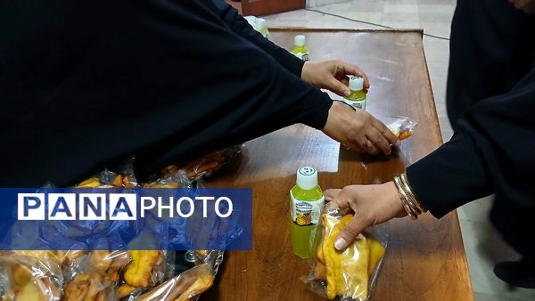 آیین بزرگداشت روز مادر با محوریت جایگاه زن در فرهنگسرای هنر نظرآباد 