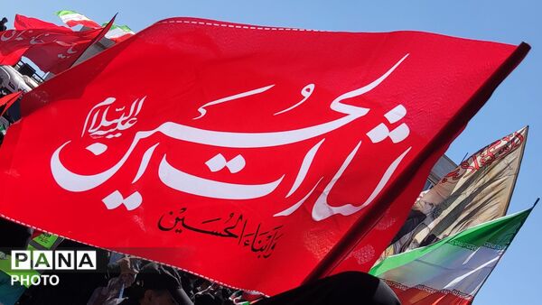 مراسم تشییع پیکر مطهر رهبر معظم انقلاب در جوار ملکوتی حرم امام رضا (ع)