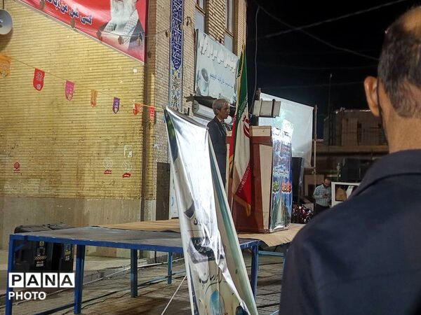 اجلاس سراسری نماز و تجلیل از دانش‌آموزان فعال در حاجی‌آباد