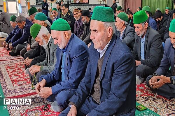 اقامه نماز جمعه در آخرین هفته  ماه مبارک رمضان در شهر بار نیشابور