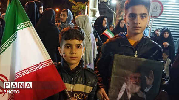چهل وهفتمین قرار شبانه همچنان لبیک گویان در خیابان‌های کوهدشت