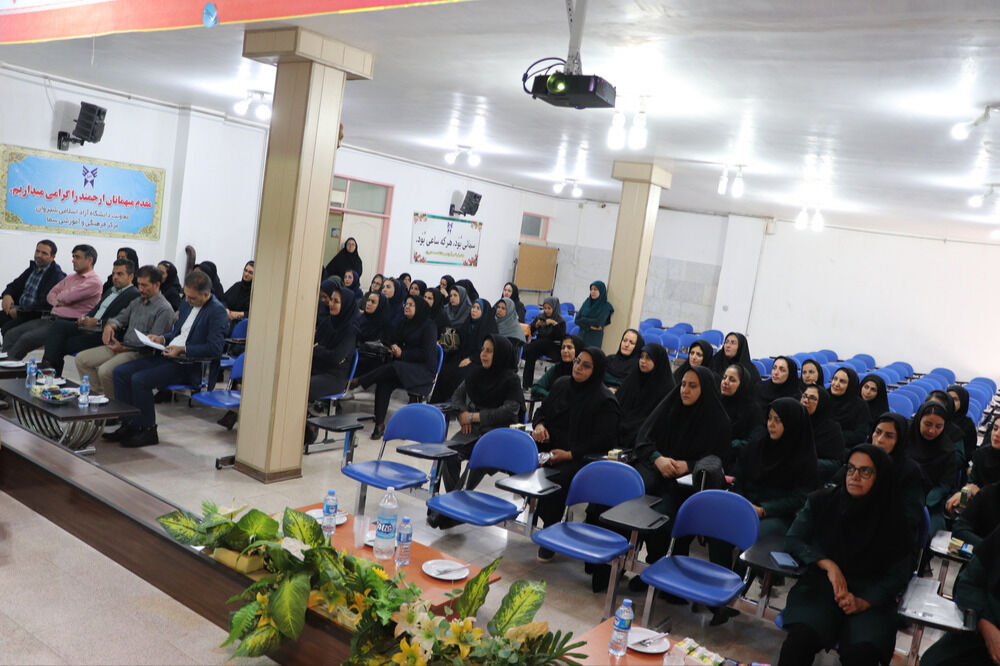 پاسداشت کوشش‌های معلمان و کارکنان مرکز آموزشی و فرهنگی سما شیروان