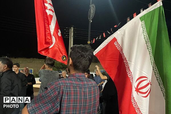 تجدید پیمان وفاداری بومہنی‌ها در مراسم عزای رهبر شهید انقلاب