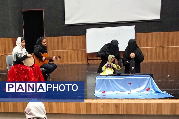  جشنواره «فردا»؛ جایی که خلاقیت دانش‌آموزان شهرقدس به صحنه آمد.