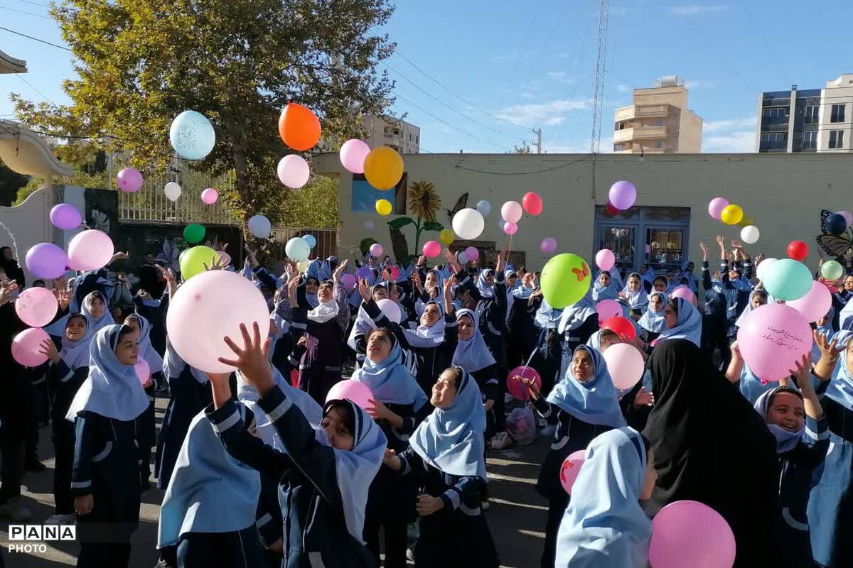 صبحانه سلامت در دبستان شهدای ارتش ناحیه چهار شیراز
