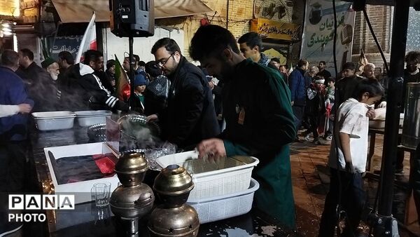 چایخانه فاطمه الزهرا در چهل و ششمین شب از اجتماعات مردمی نیشابور 