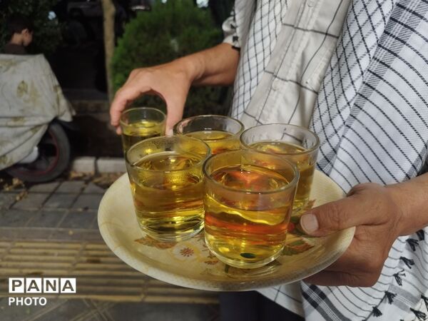 روضه و چای، رسمِ ماندگارِ طلاب در شبِ فراق