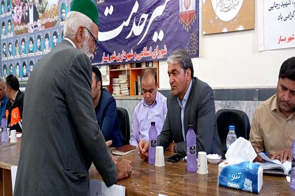 میز خدمت با حضور رؤسای ادارات در شهر بار