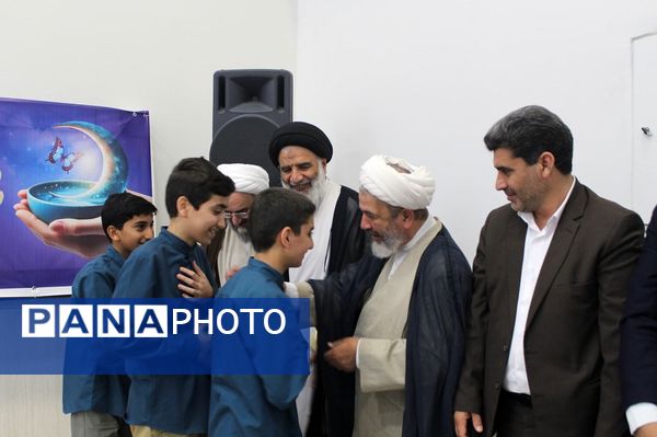 دیدار دانش‌آموزان دوره شهید علم‌الهدی با نماینده ولی فقیه در خوزستان