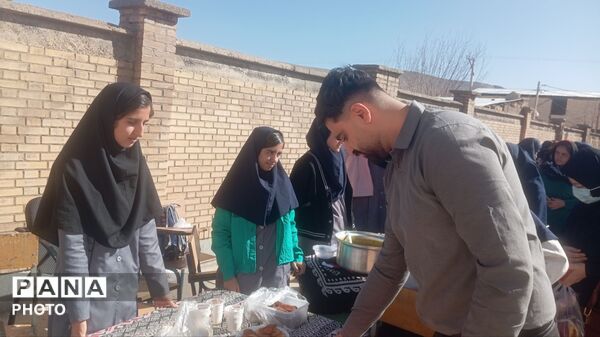 دوازدهمین جشنواره نوجوان خوارزمی در دبیرستان خدیجه کبری(س) بیرانوند