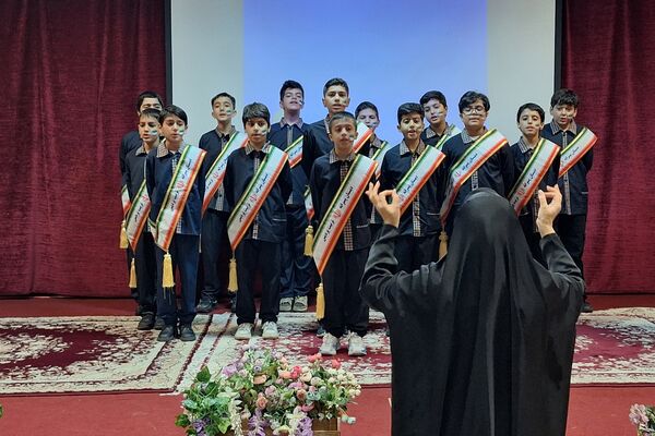 جشنواره دانش‌آموزی سرود در هنرستان سعادت پردیس 