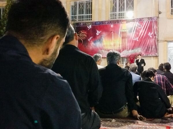 حضور فرهنگیان کاشمر در مراسم عزاداری محرم