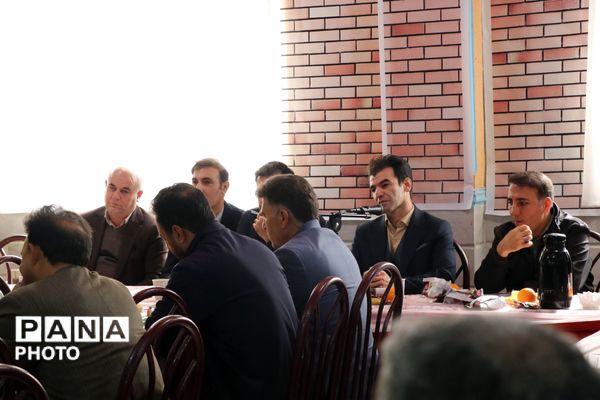 همایش مدیران کانون‌های فرهنگی‌تربیتی و اردوگاه‌های لرستان به میزبانی شهرستان دورود 