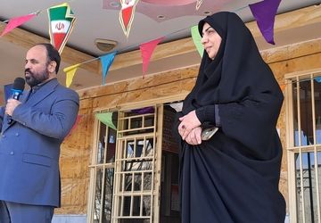 اقتدار ملی با اجرای سرود «ایرانمون» در دبیرستان حضرت معصومه(س) ناحیه 4 کرج