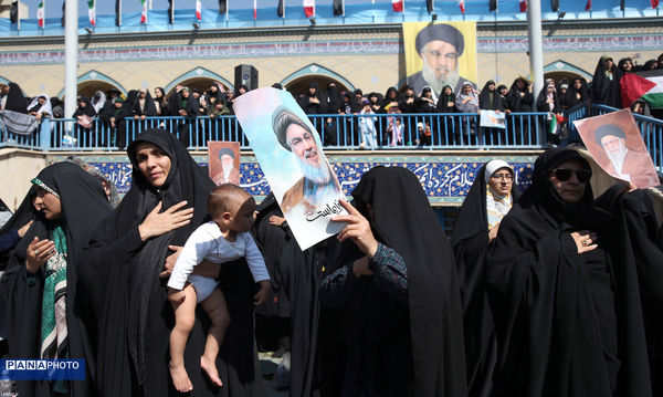 نماز جمعه تهران به امامت مقام معظم رهبری