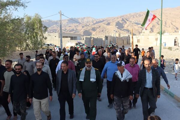  مراسم تشییع پیکر مطهر شهید گمنام در شهرستان بستک