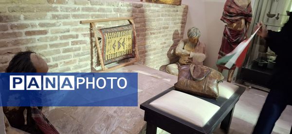 بازدید دانش‌آموزان دبیرستان فضیلت از موزه فاروج