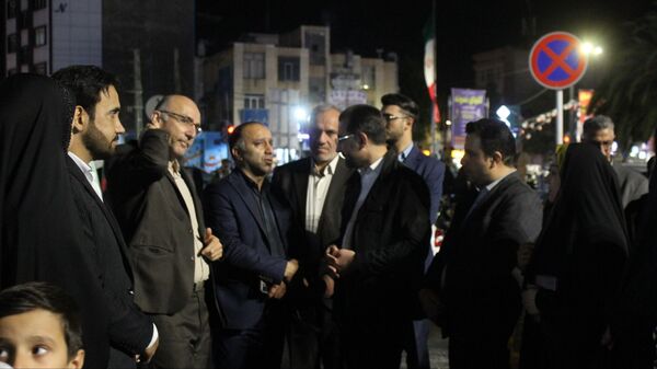 بازدید قائم‌مقام سازمان دانش‌آموزی از غرفه نوجوان مبارز و شهدای دانش‌آموز ورامین