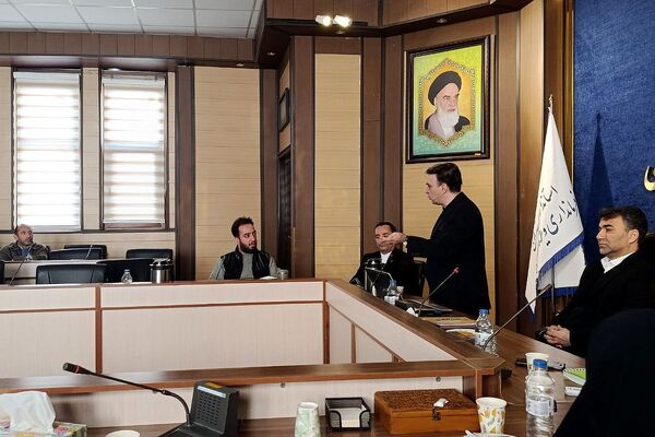 نشست آموزشی راه‌های پیشگیری از آسیب‌های اجتماعی در سالن اجتماعات فرمانداری شهرستان ورامین