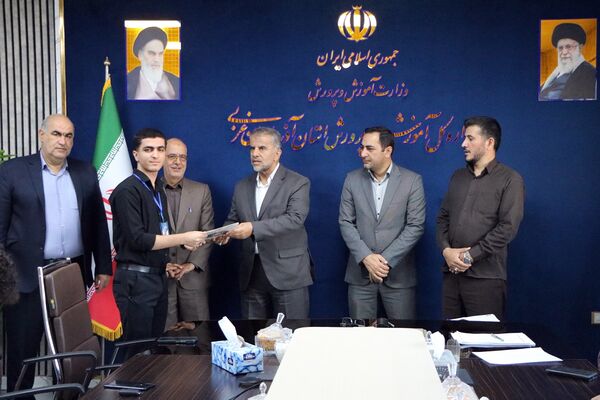 دوازدهمین افتتاحیه مجلس دانش‌آموزی در آذربایجان غربی