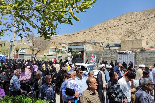 حضور حماسی مردم زرقان در راهپیمایی روز قدس