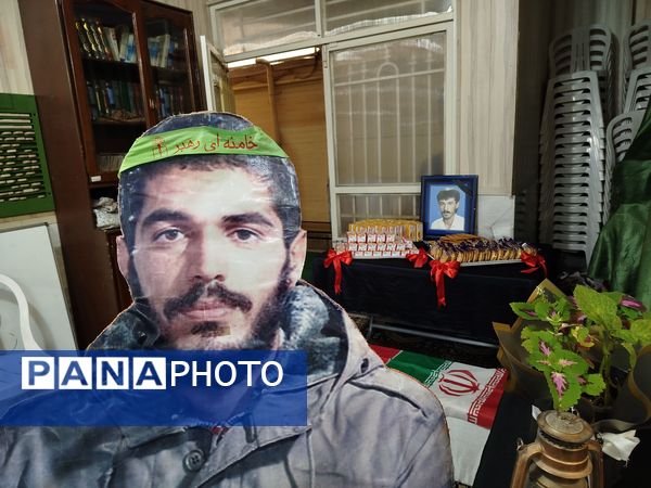 یادواره شهدا در دبیرستان شاهد فاطمیه مشهد