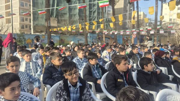 چهل و هفتمین بهار آزادی زنگ انقلاب به صدا درآمد